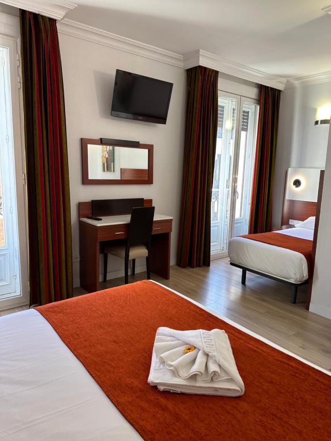 Hostal Abadia Madrid Esterno foto