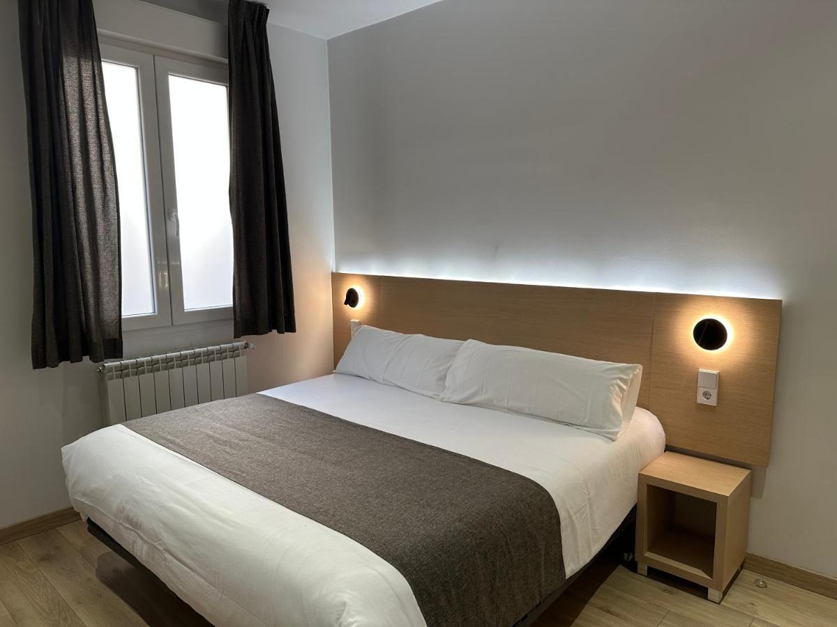 Hostal Abadia Madrid Esterno foto