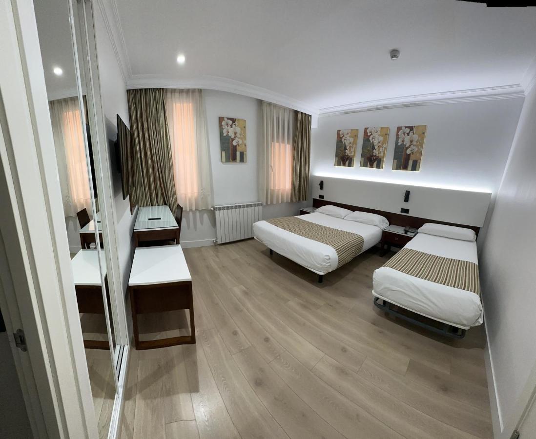 Hostal Abadia Madrid Esterno foto