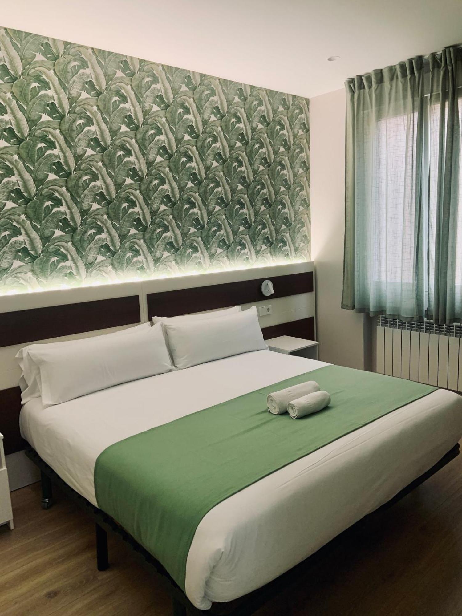 Hostal Abadia Madrid Esterno foto