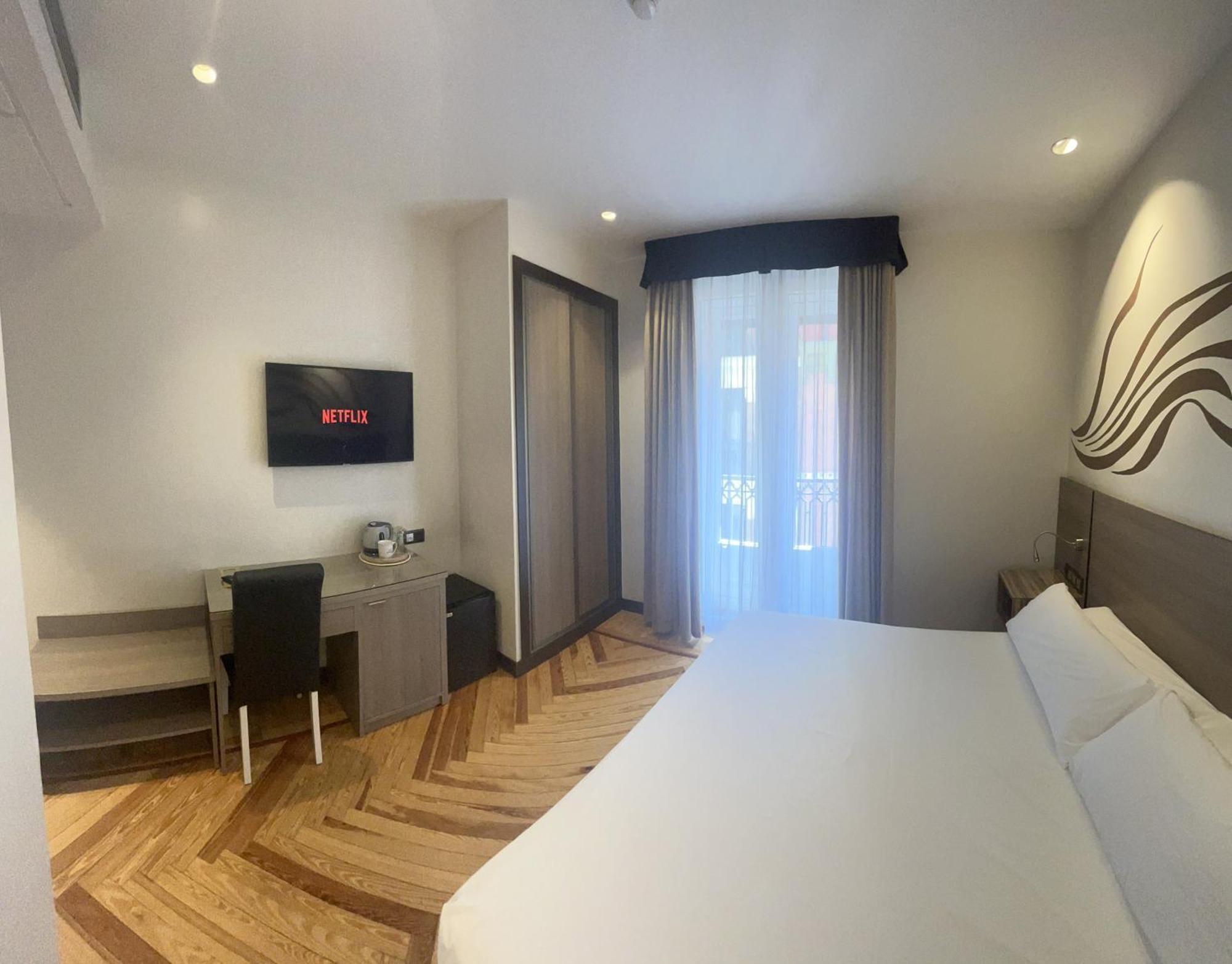 Hostal Abadia Madrid Esterno foto