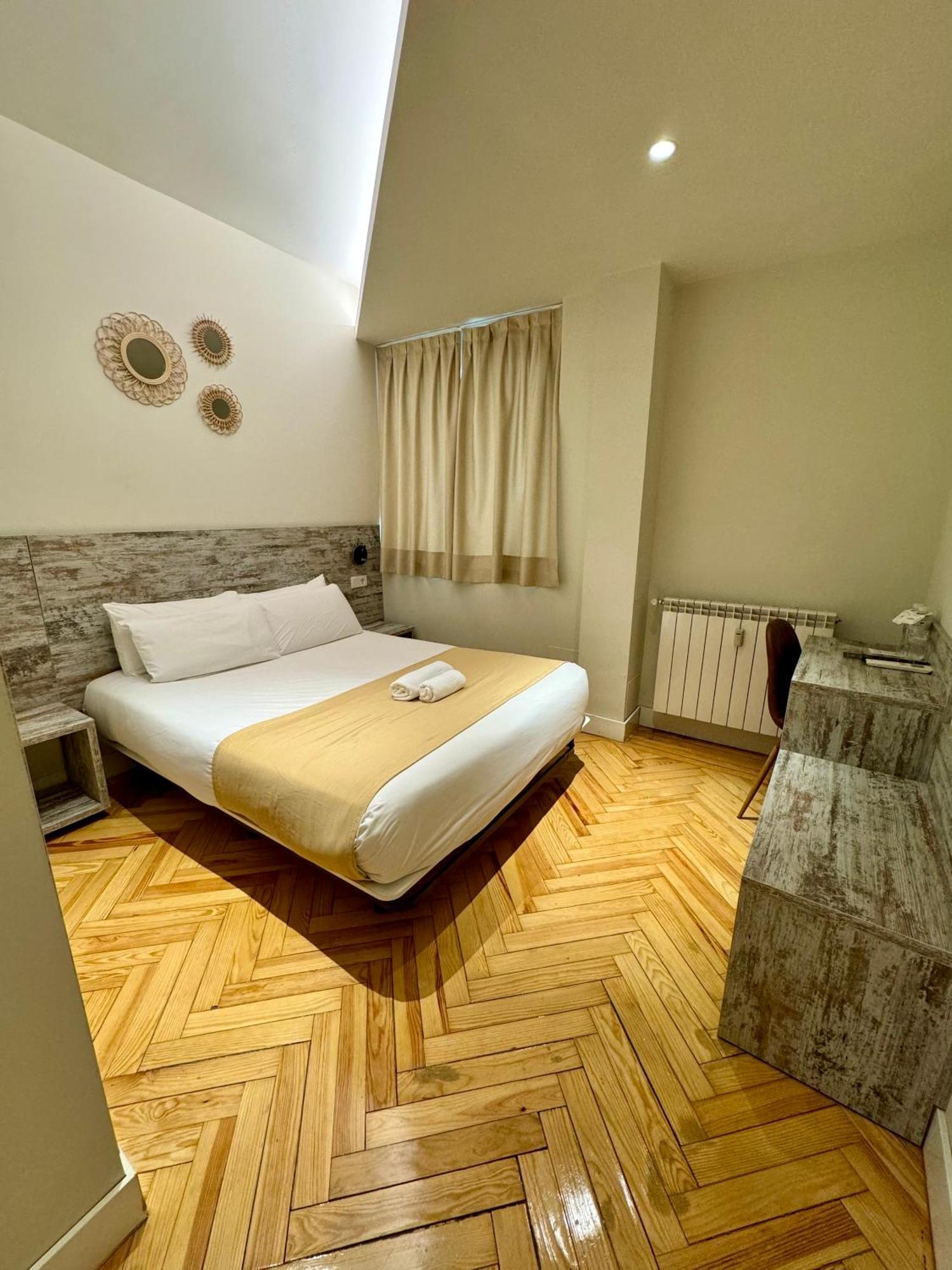 Hostal Abadia Madrid Esterno foto